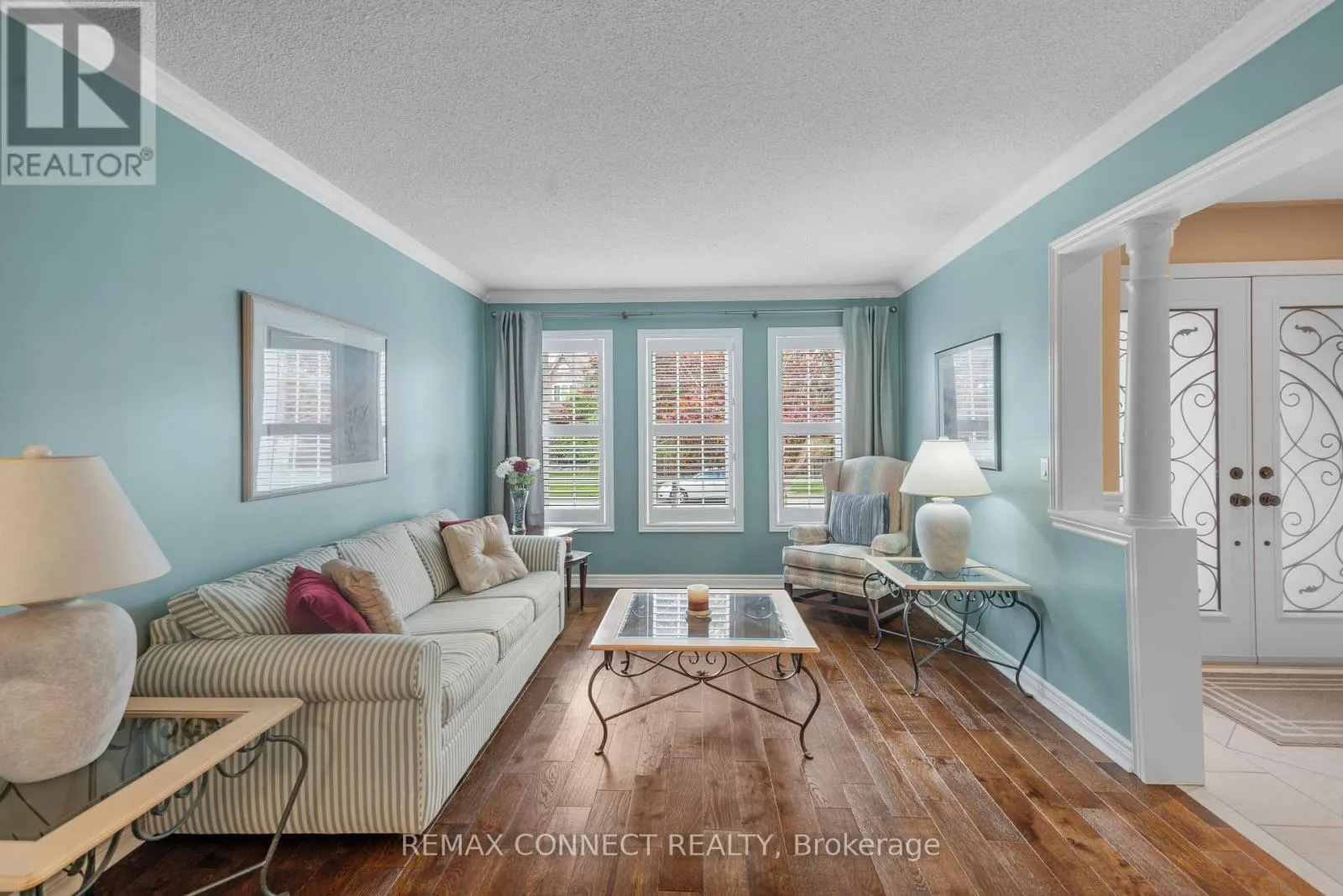 11 MCNEILAGE COURT
