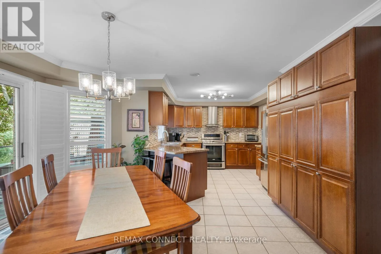 11 MCNEILAGE COURT