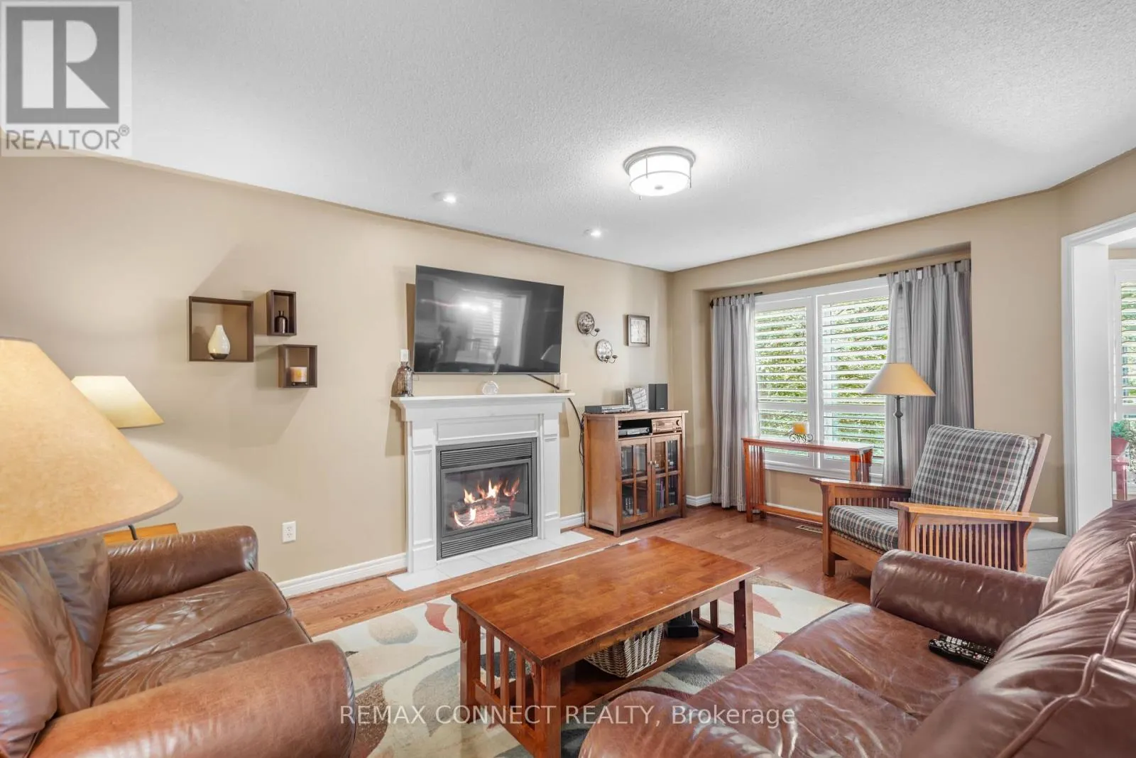 11 MCNEILAGE COURT