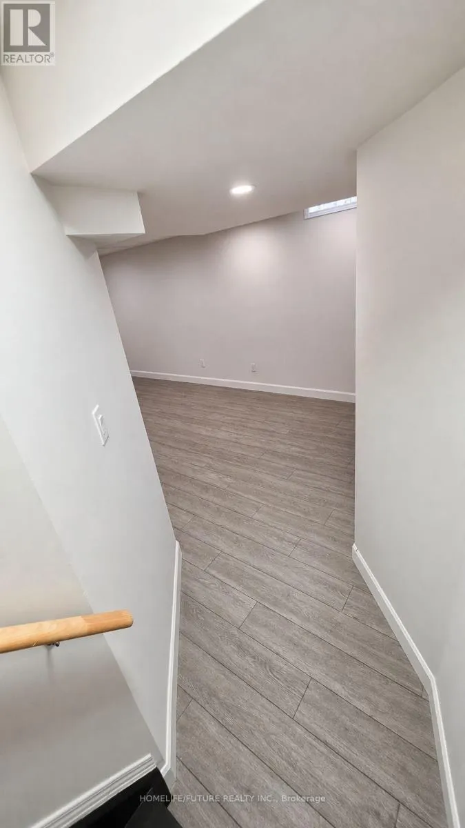 98 GUILDWOOD DRIVE