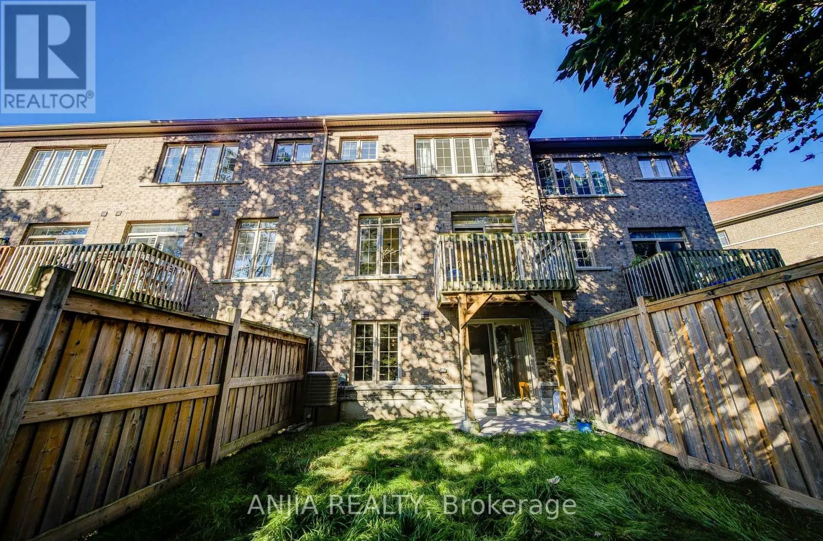 33 ALDRIDGE LANE