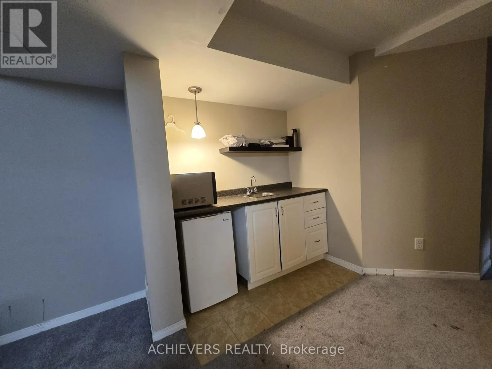 240 SCOTTSDALE DRIVE