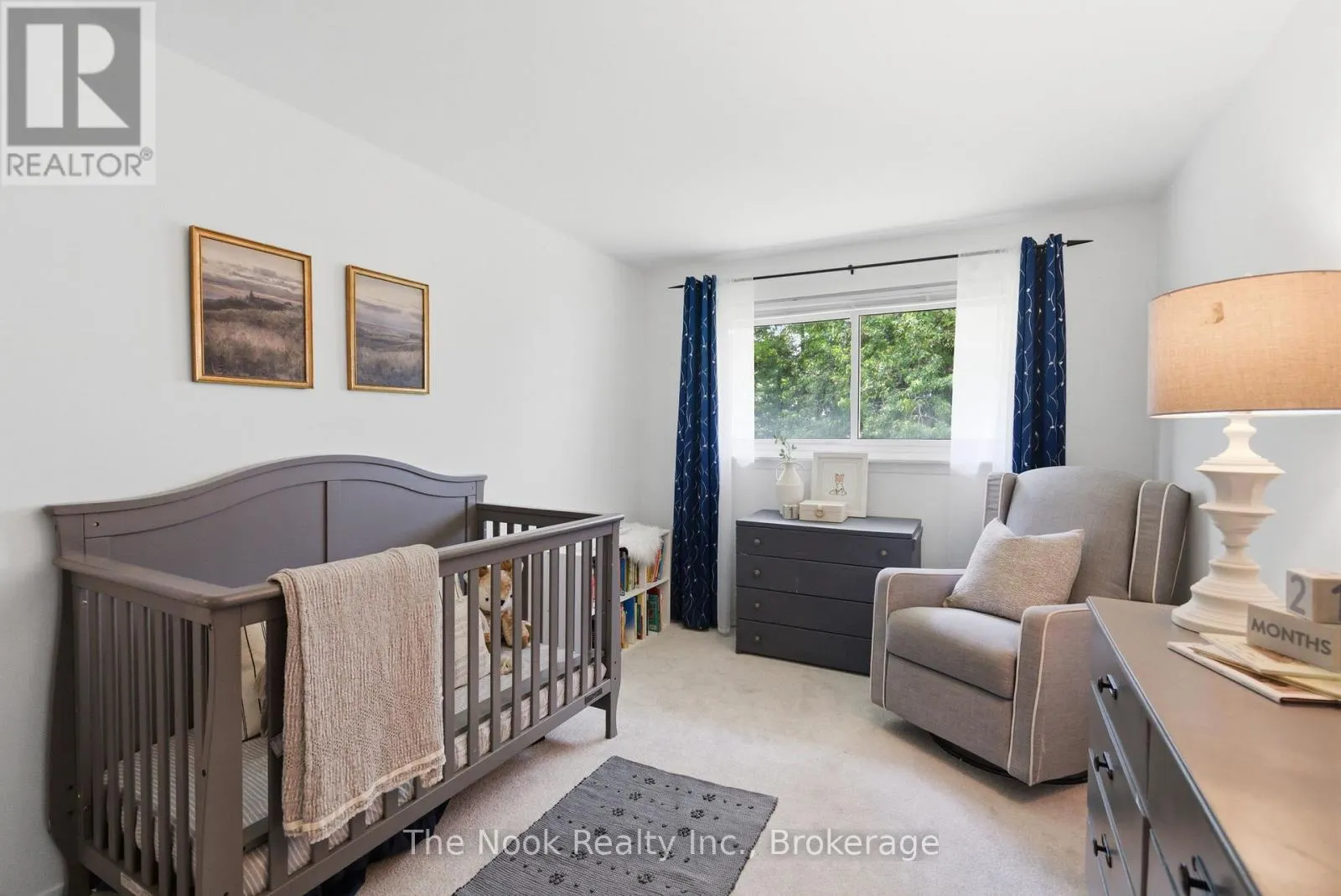 30 DEERPARK CRESCENT
