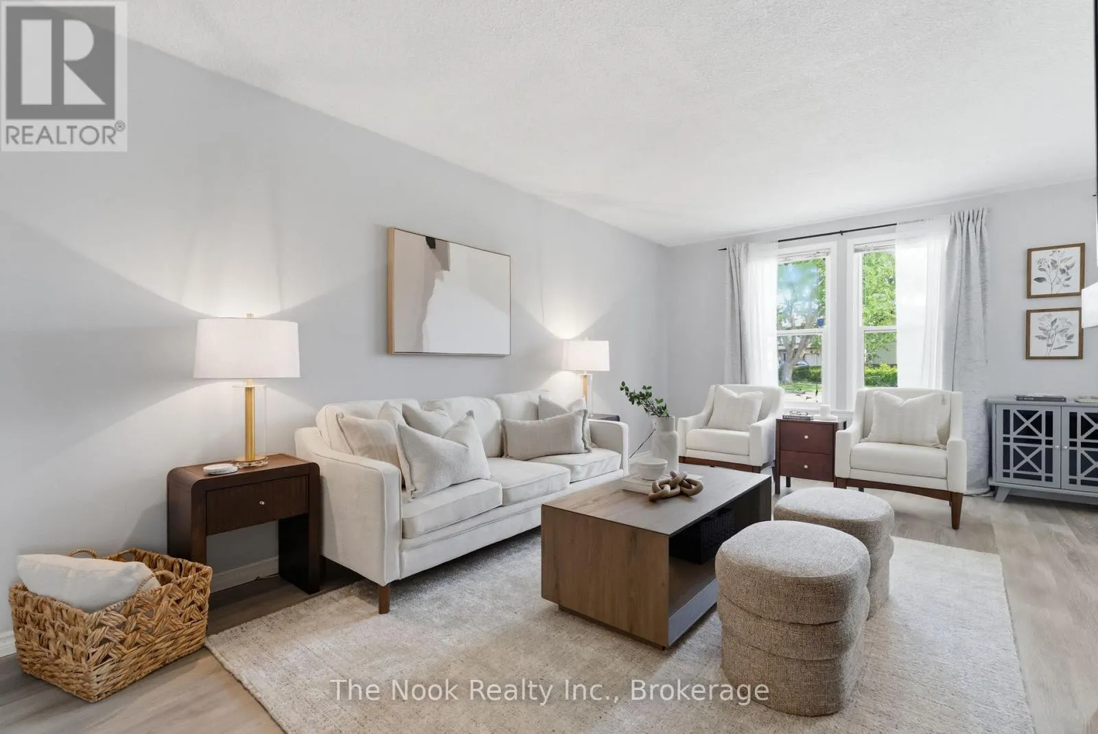 30 DEERPARK CRESCENT
