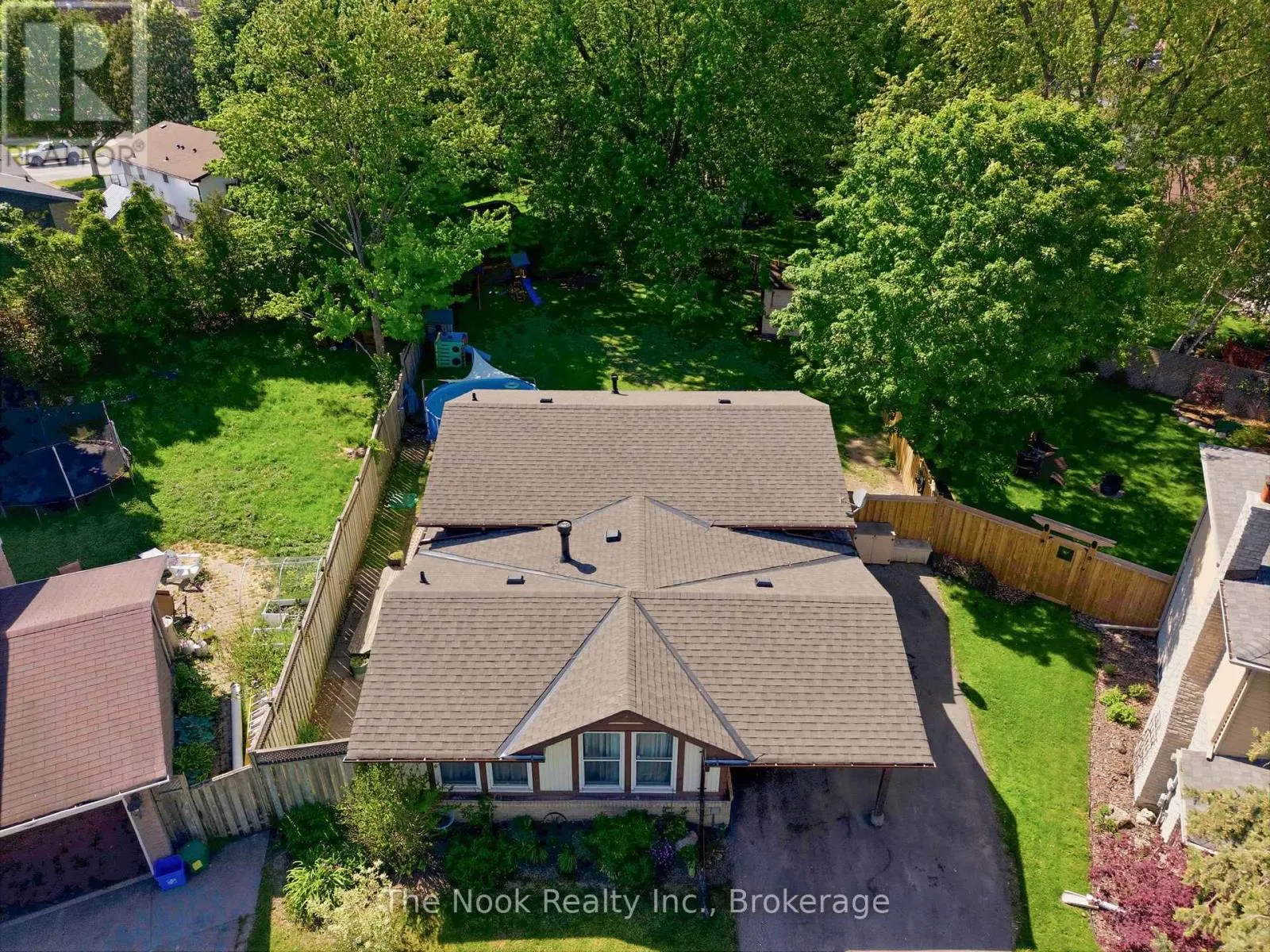 30 DEERPARK CRESCENT