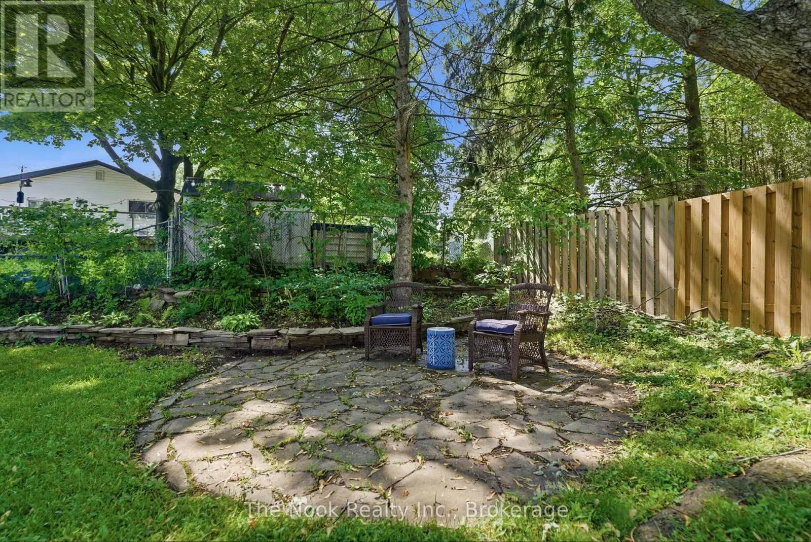 30 DEERPARK CRESCENT