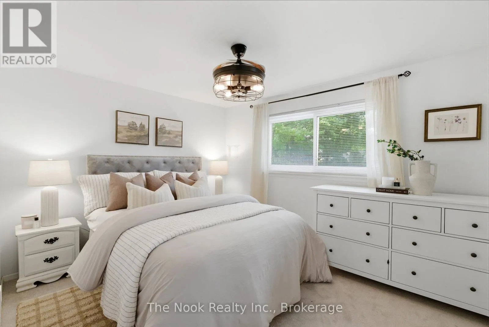 30 DEERPARK CRESCENT