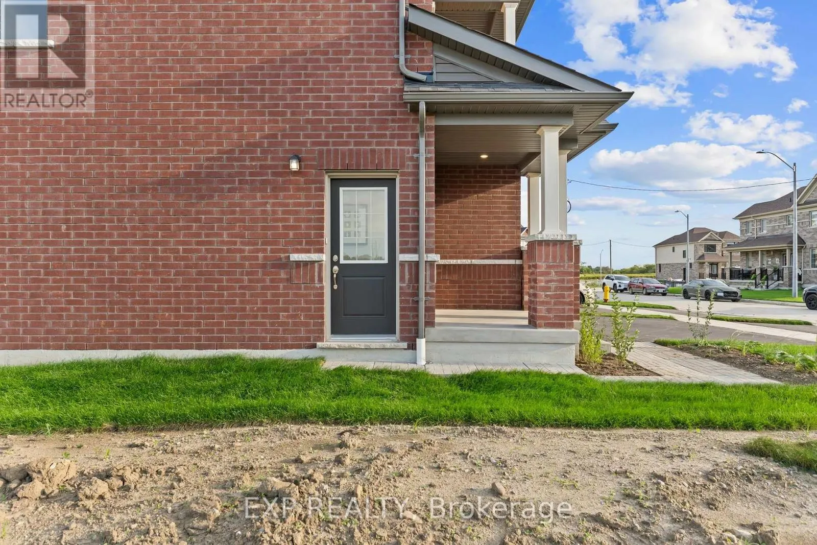 83 RACKHAM LANE