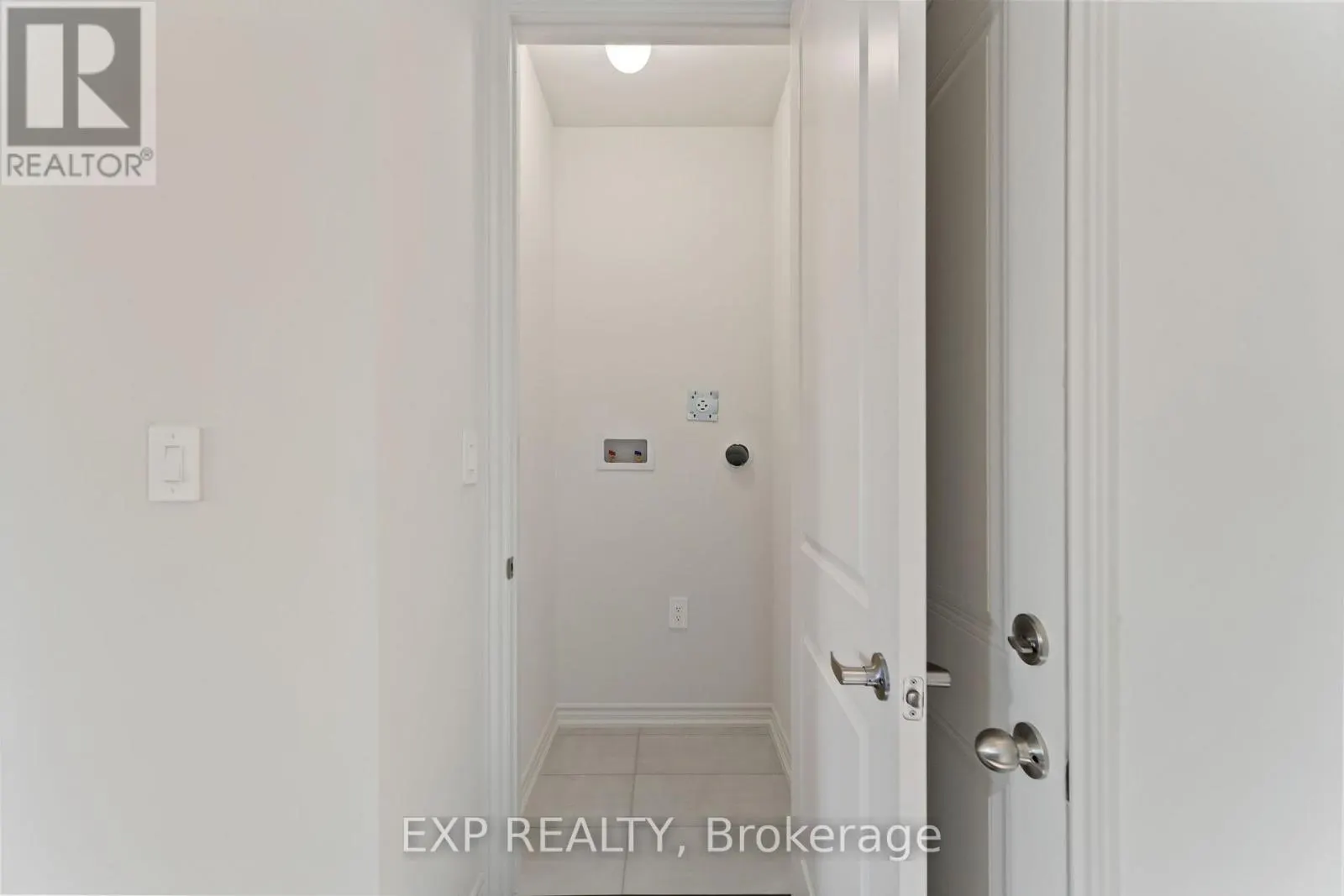 83 RACKHAM LANE