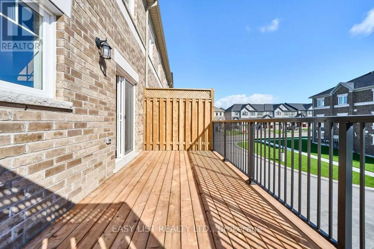 19 ADDYMAN CRESCENT