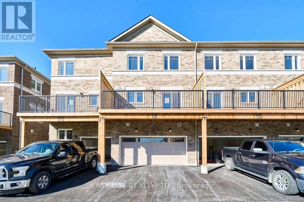 19 ADDYMAN CRESCENT