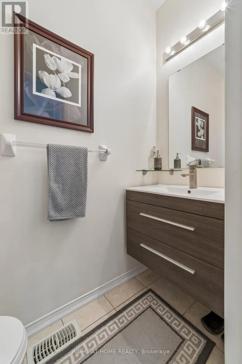 13 WESTON CRESCENT