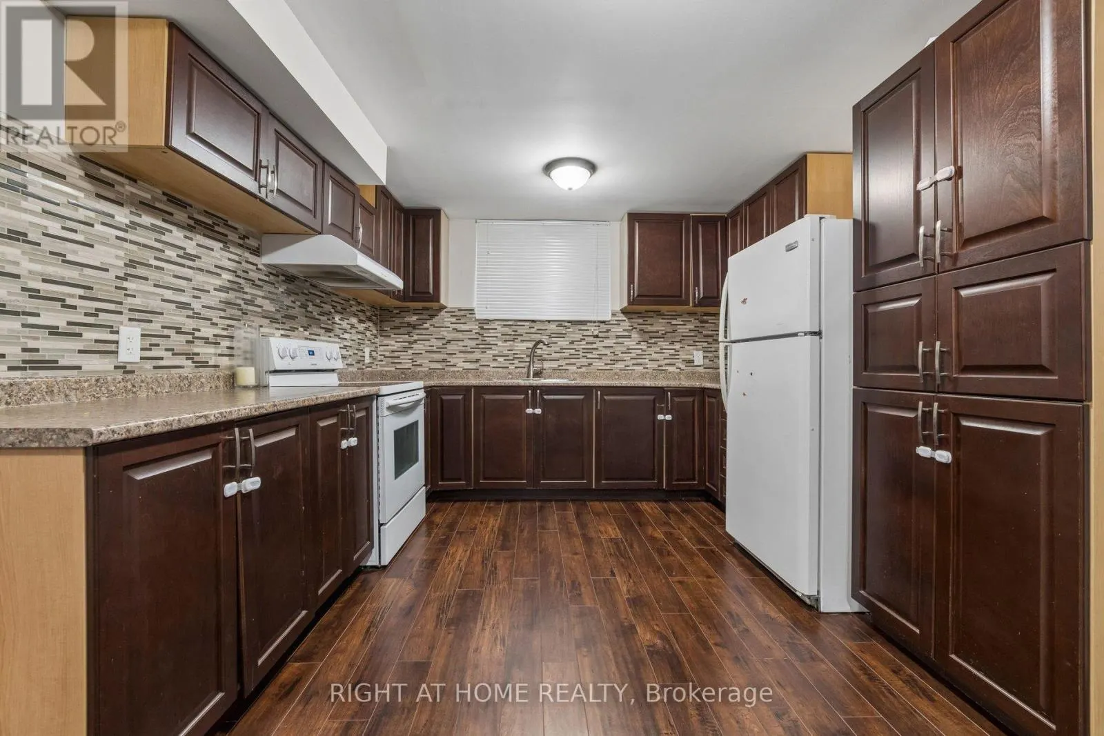 13 WESTON CRESCENT