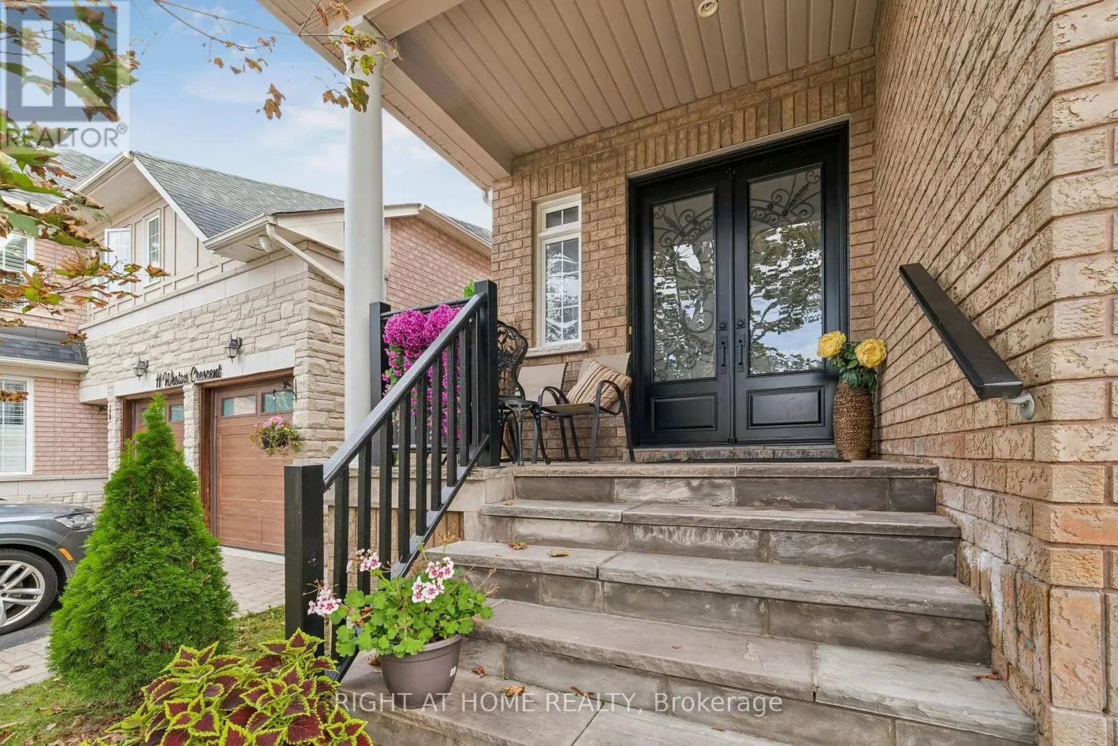 13 WESTON CRESCENT