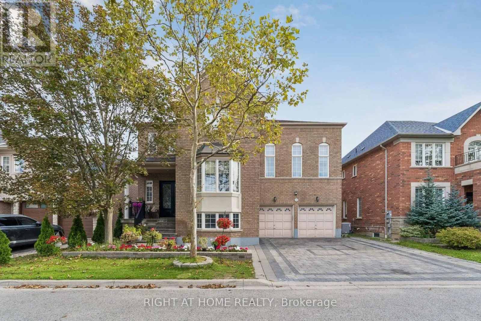 13 WESTON CRESCENT