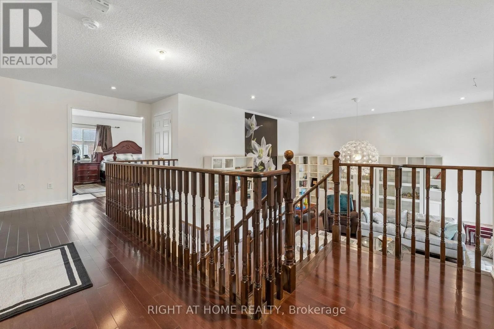13 WESTON CRESCENT