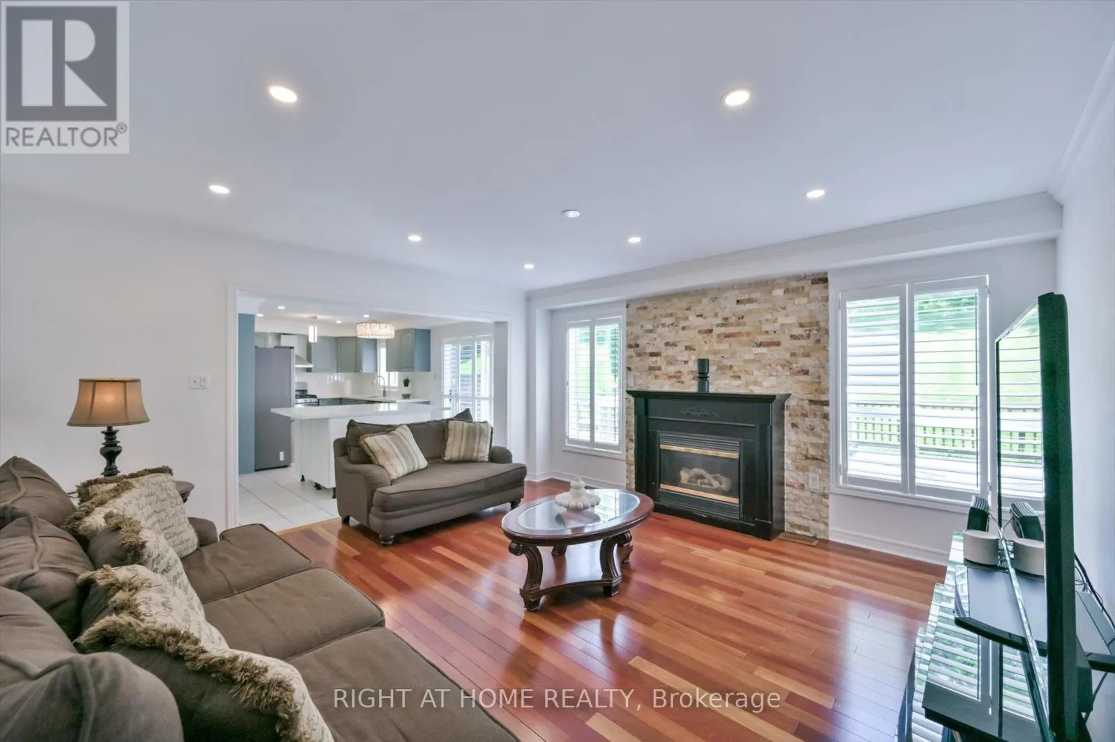 57 HOPKINSON CRESCENT