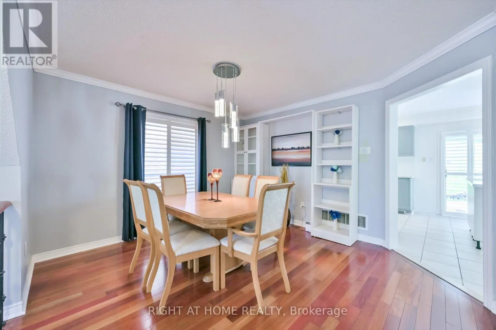 57 HOPKINSON CRESCENT