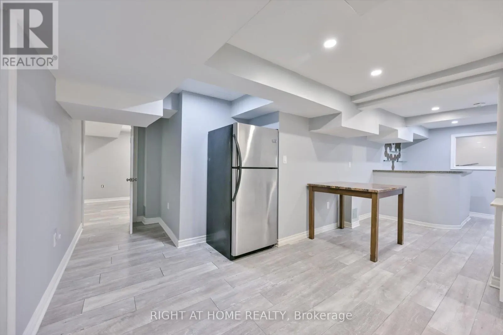 57 HOPKINSON CRESCENT