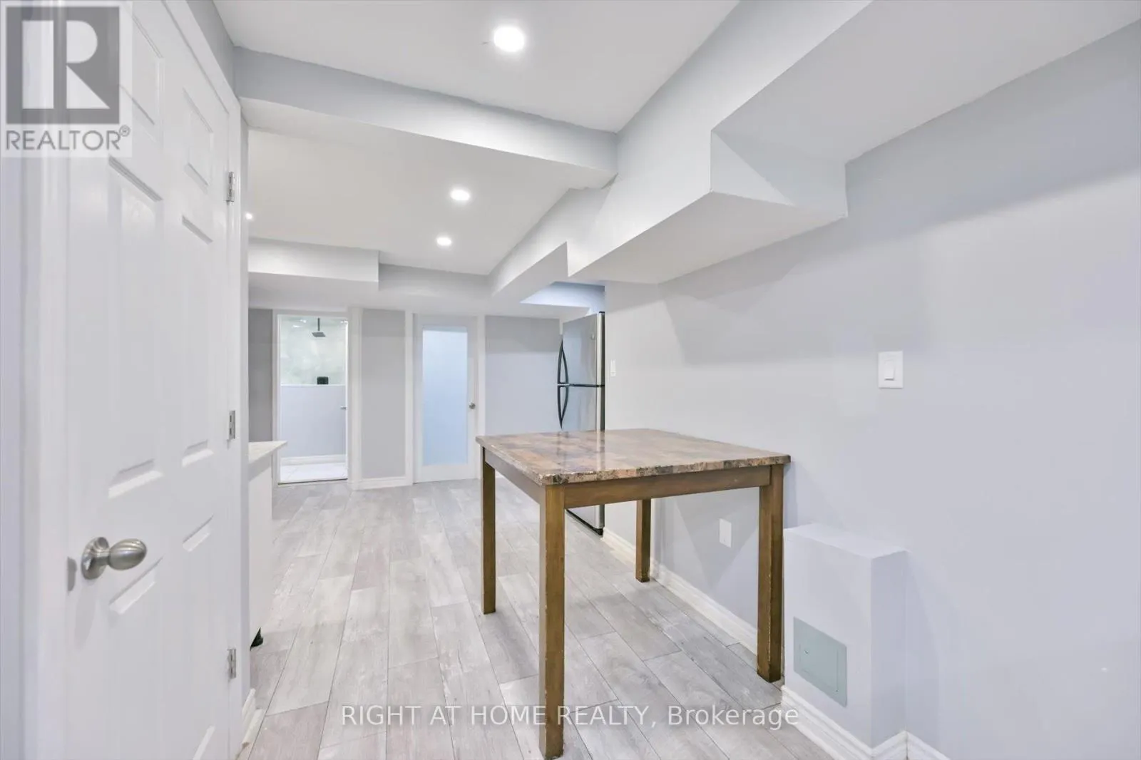 57 HOPKINSON CRESCENT