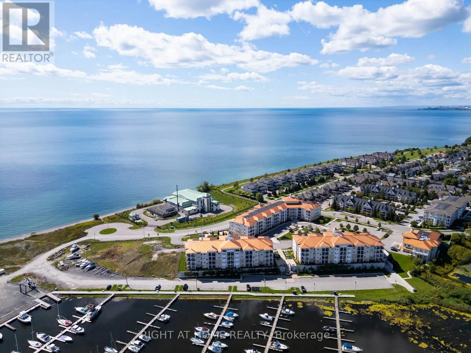 308 - 75 SHIPWAY AVENUE