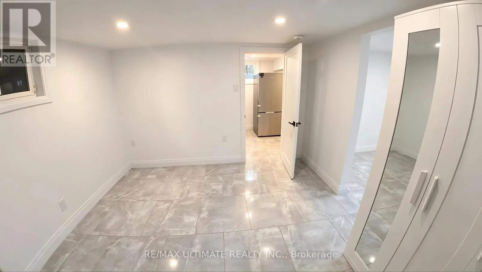 LOWER LEVEL - 610 CARTIER AVENUE