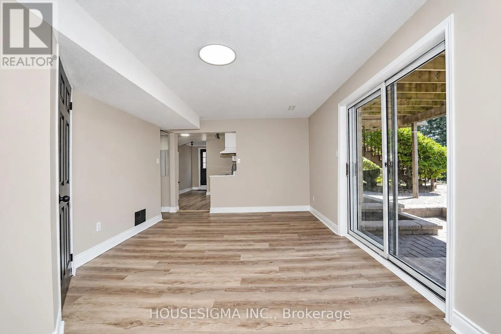 42 CHERRY BLOSSOM CRESCENT