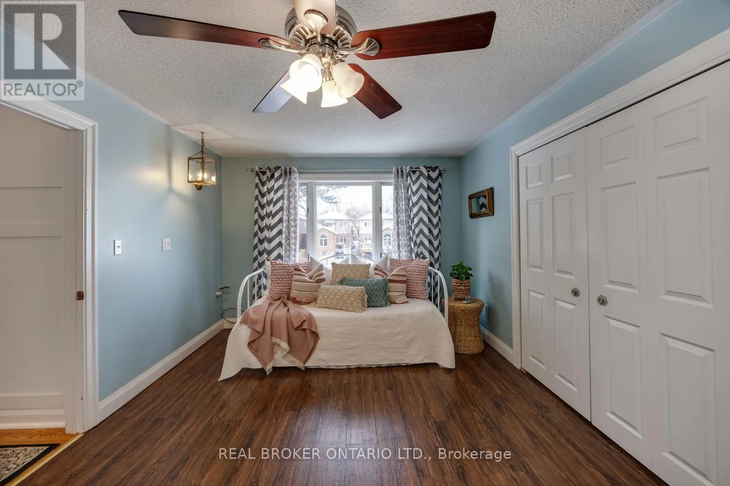 18 CONCESSION STREET W