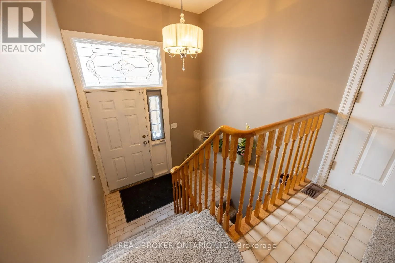 18 CONCESSION STREET W