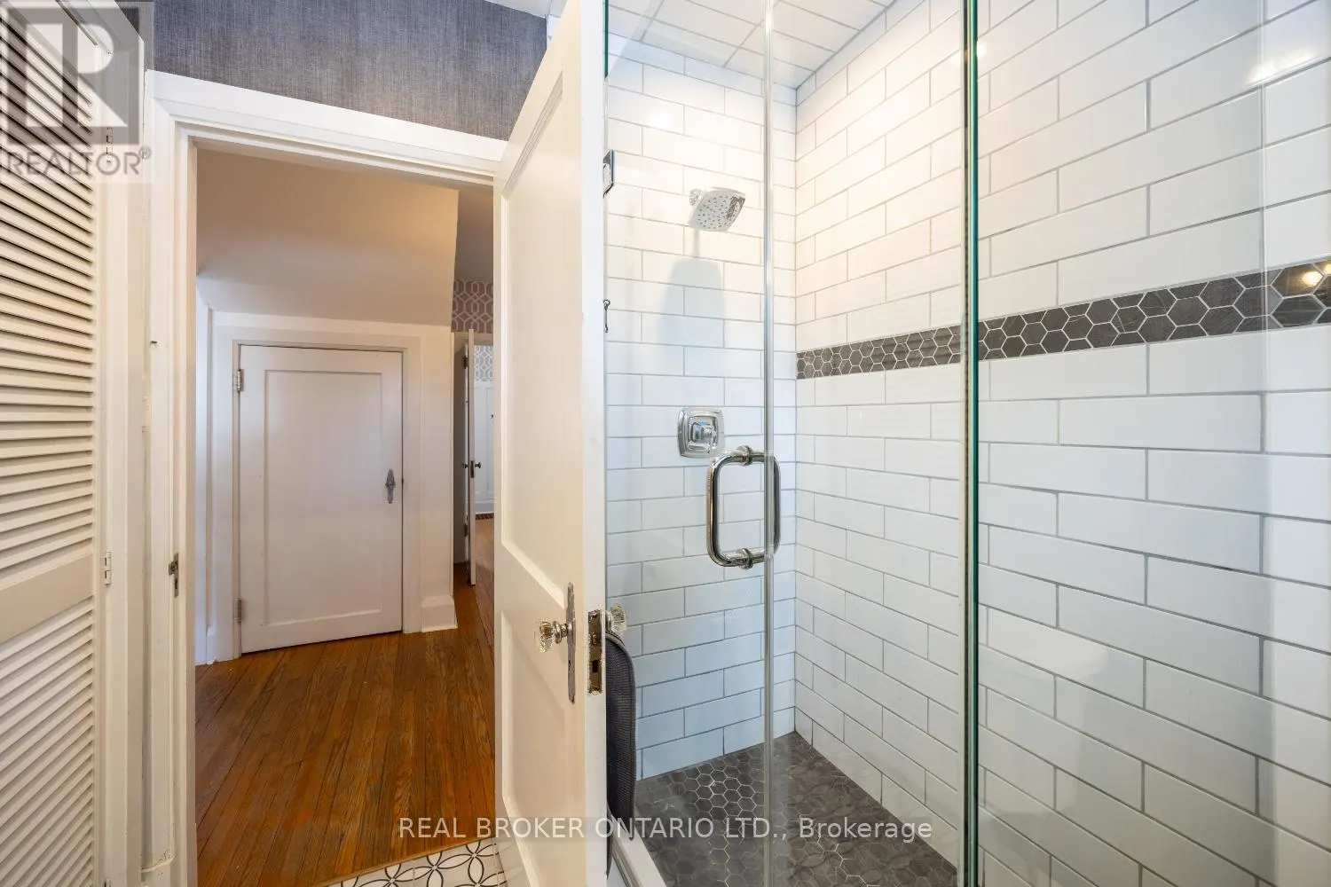 18 CONCESSION STREET W
