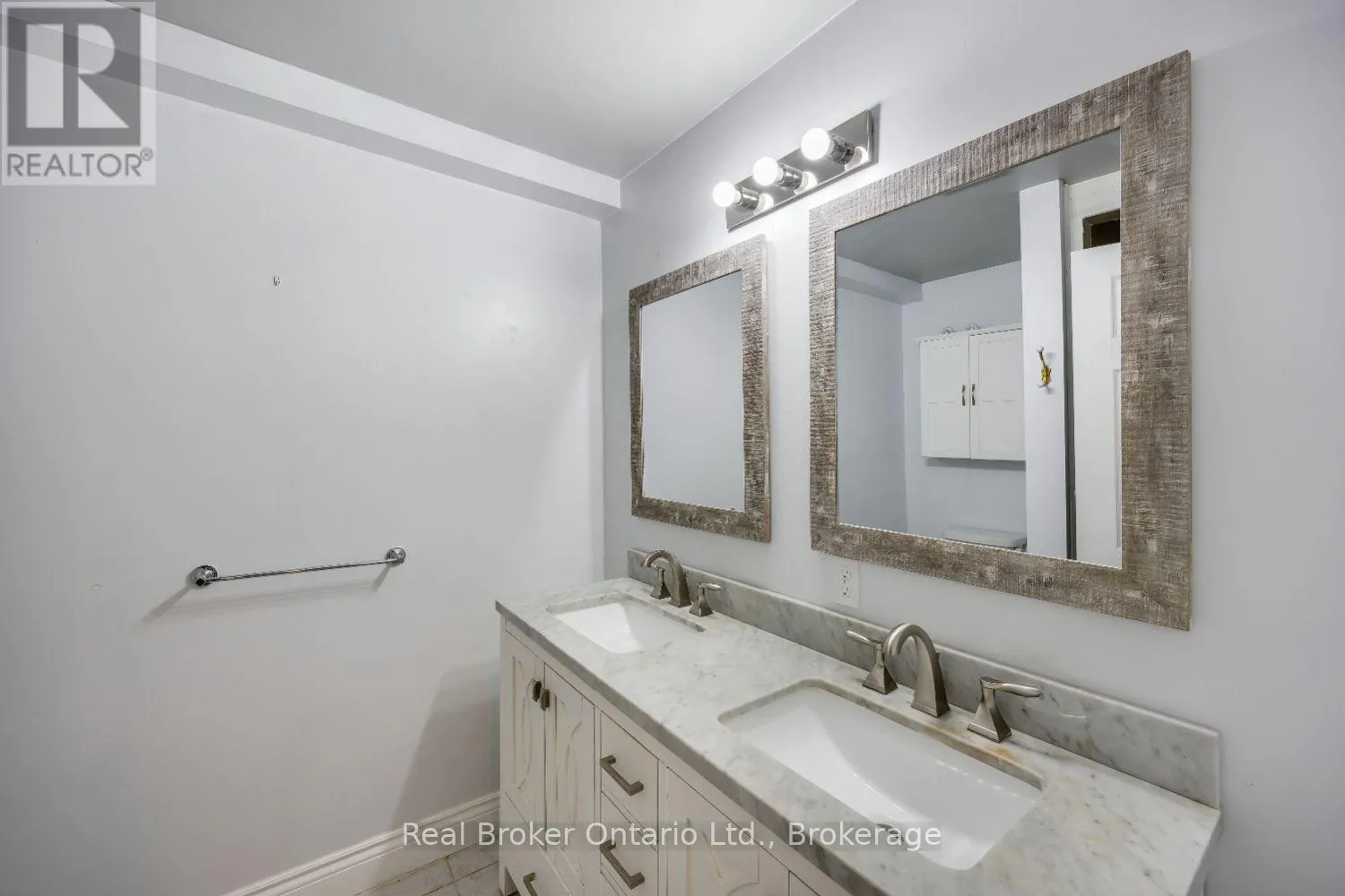 18 CONCESSION STREET W