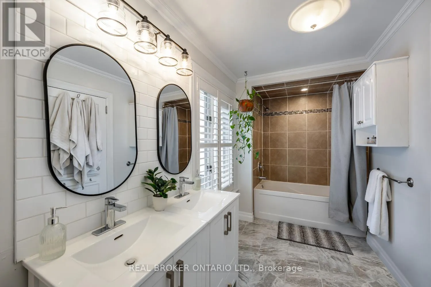 18 CONCESSION STREET W