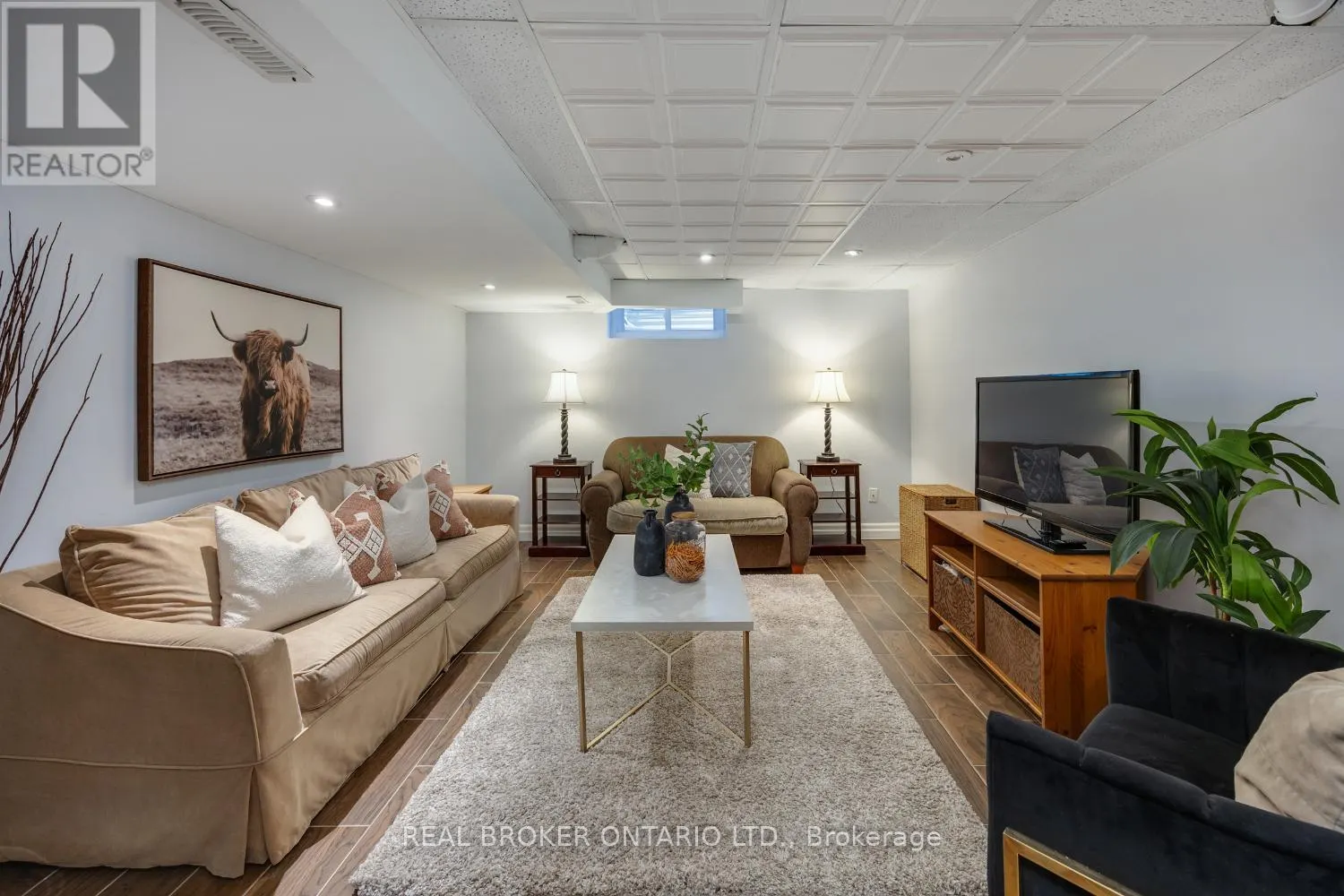 18 CONCESSION STREET W