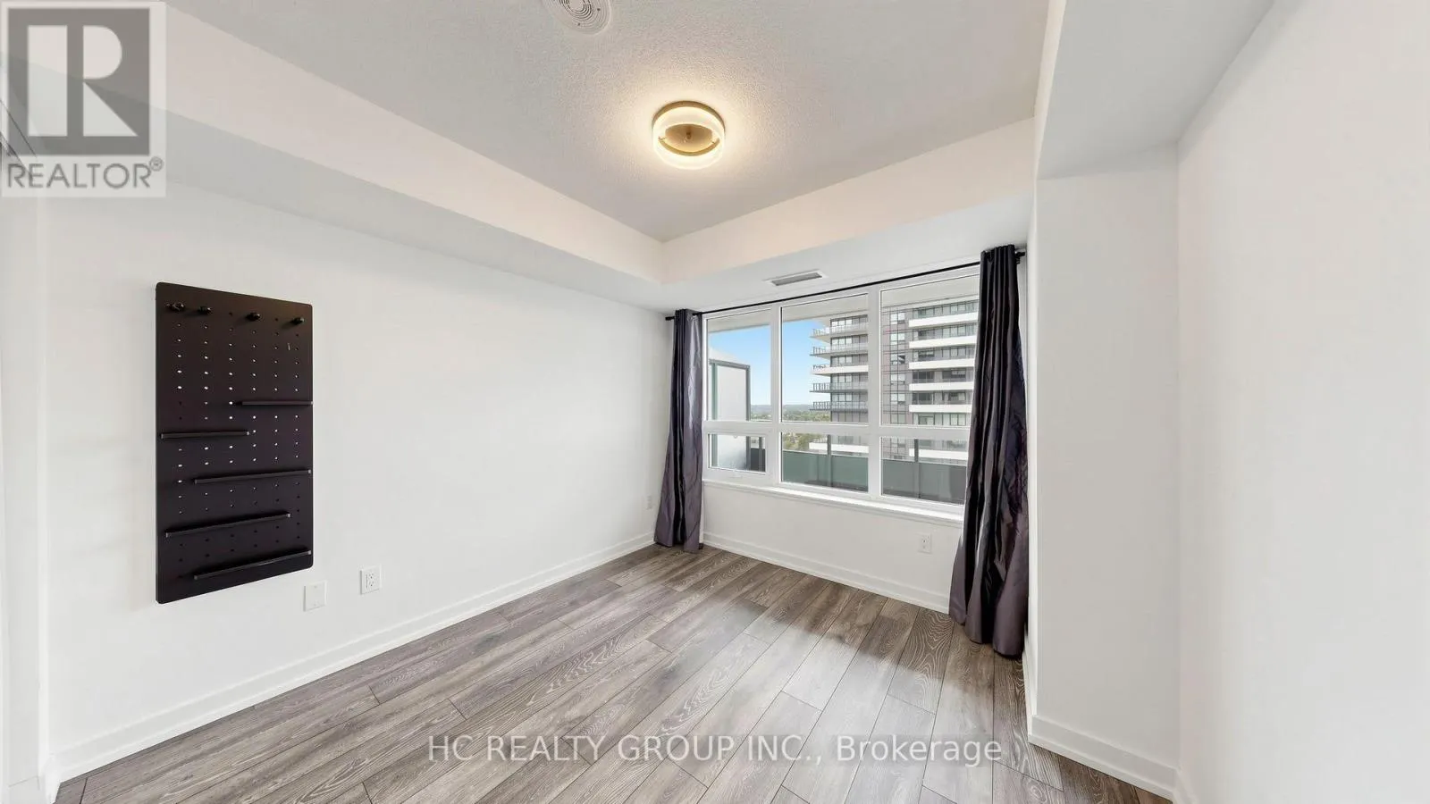 1806 - 1455 CELEBRATION DRIVE