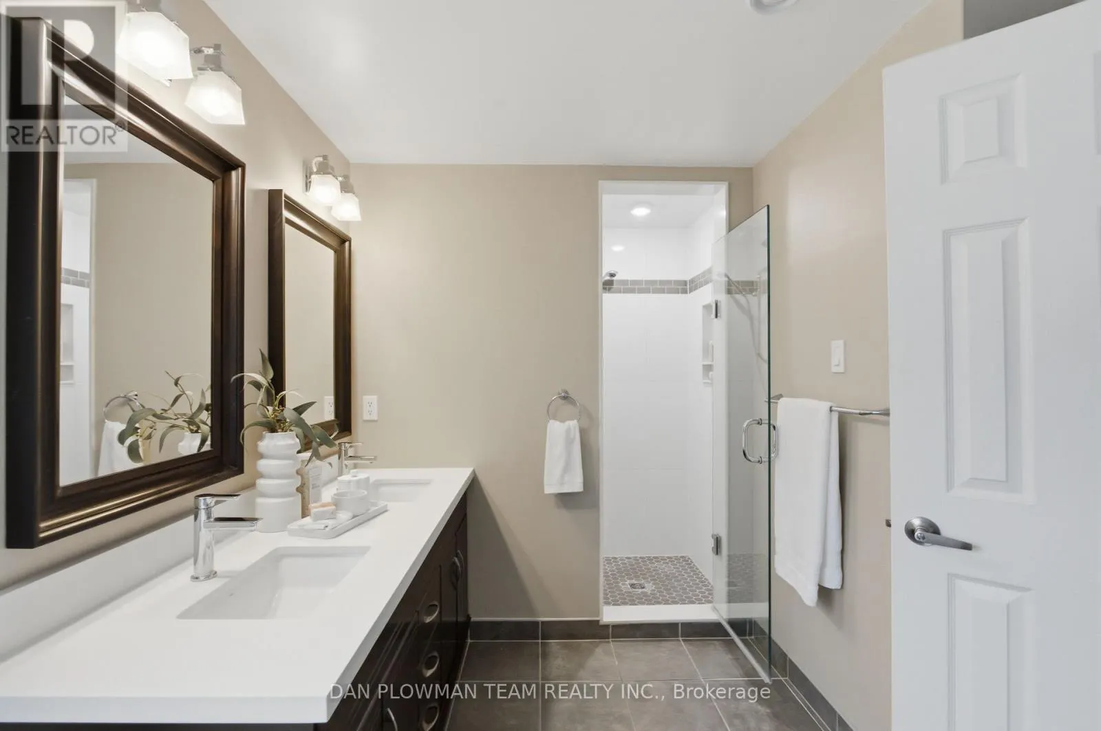 6 SADDLEBROOK COURT