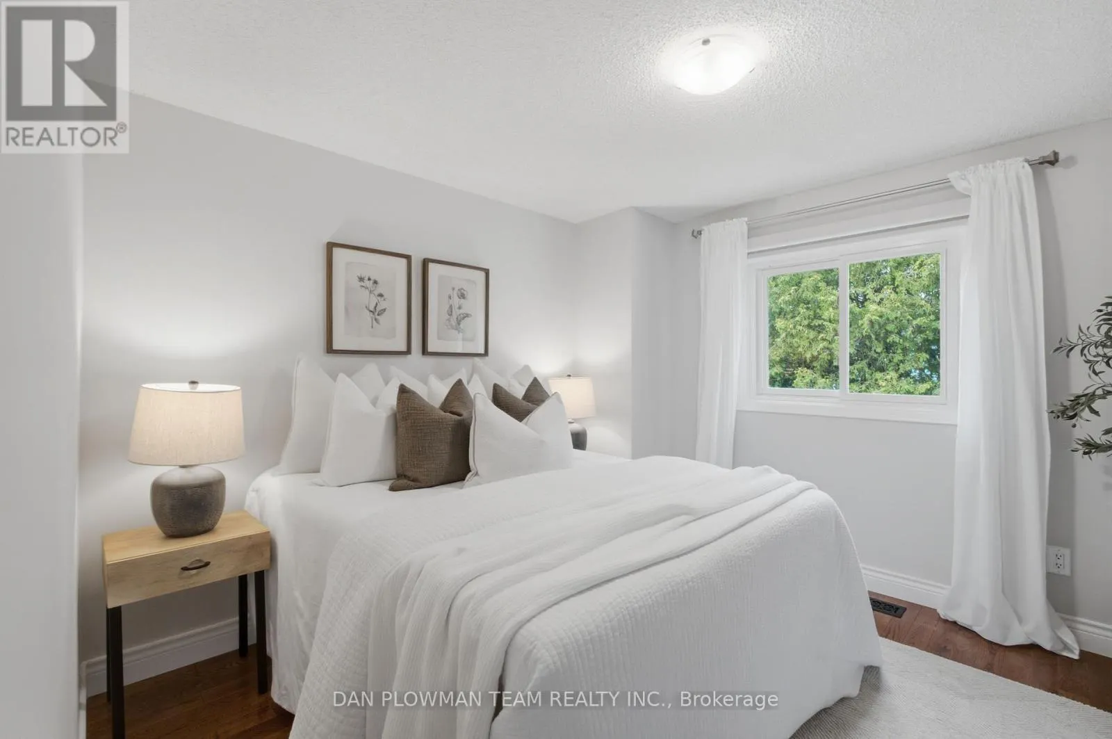 6 SADDLEBROOK COURT