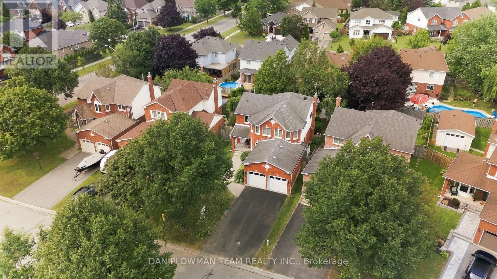 6 SADDLEBROOK COURT