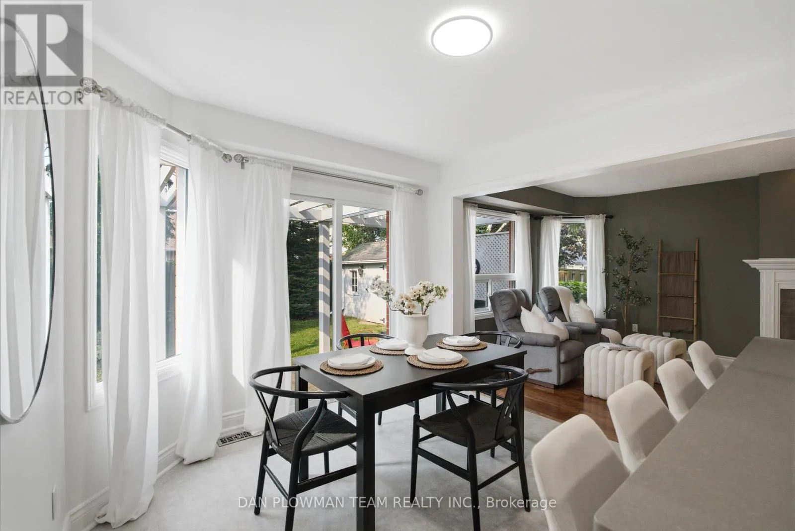 6 SADDLEBROOK COURT