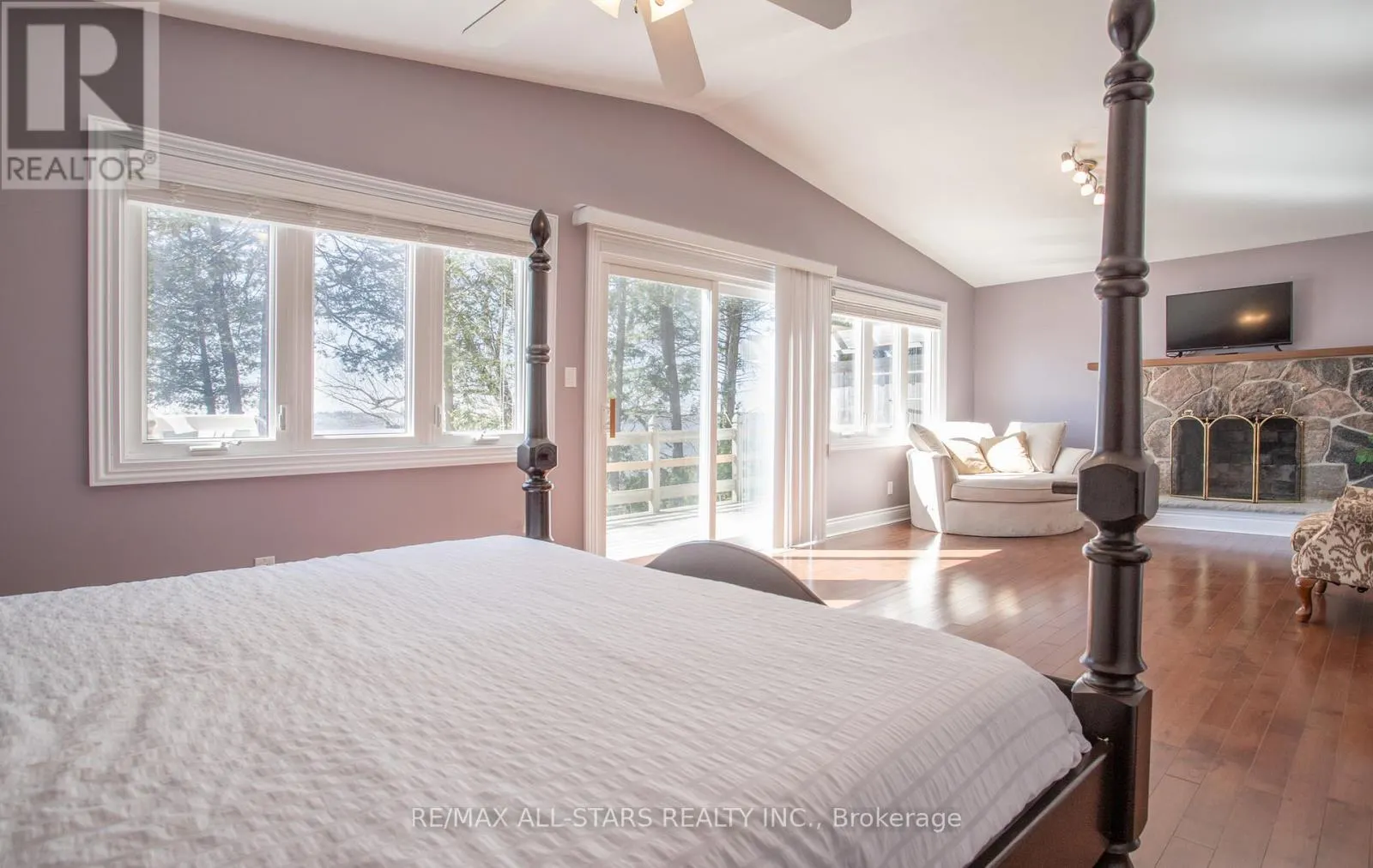 253 STEPHENSON POINT ROAD