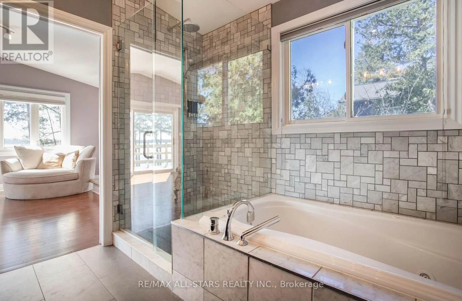 253 STEPHENSON POINT ROAD