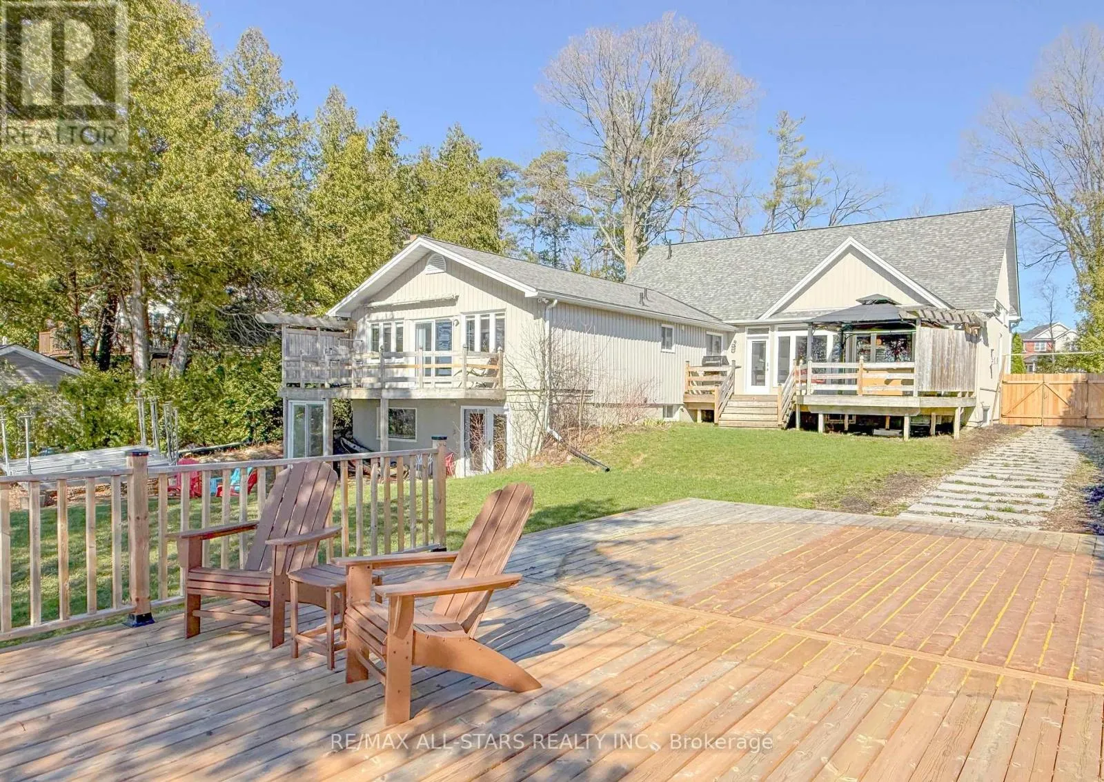 253 STEPHENSON POINT ROAD