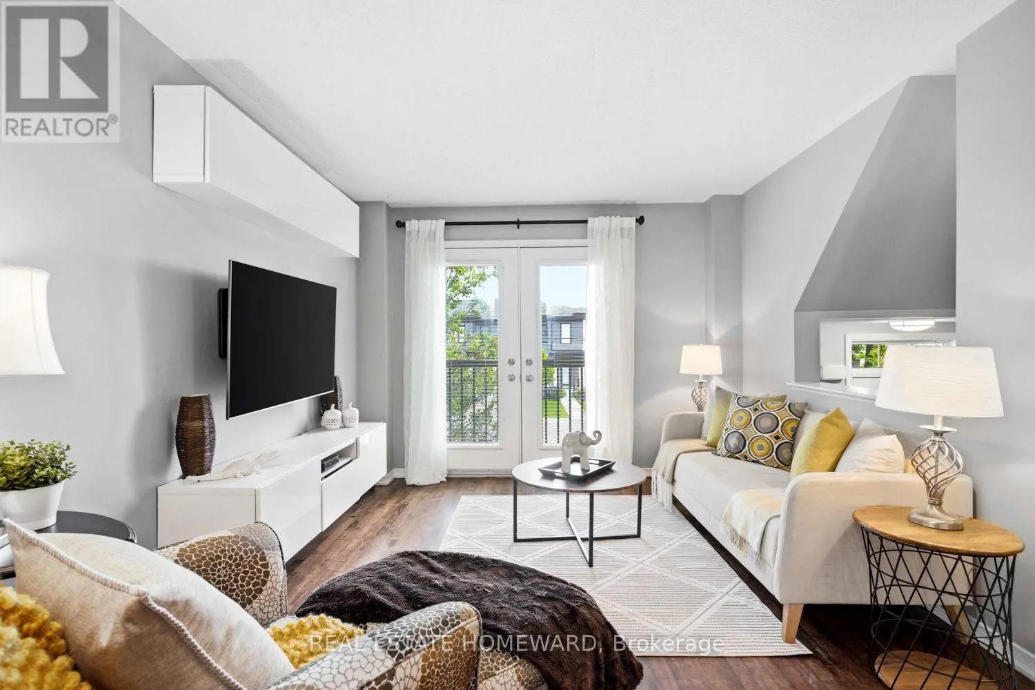 10 - 571 LONGWORTH AVENUE E