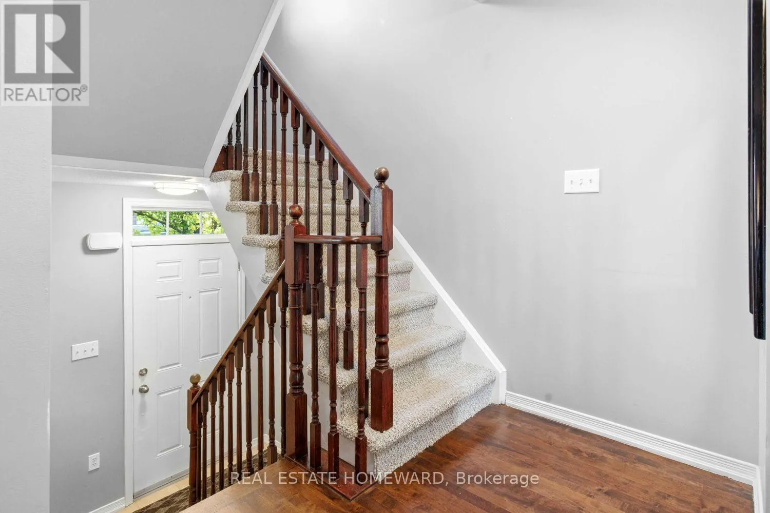 10 - 571 LONGWORTH AVENUE E