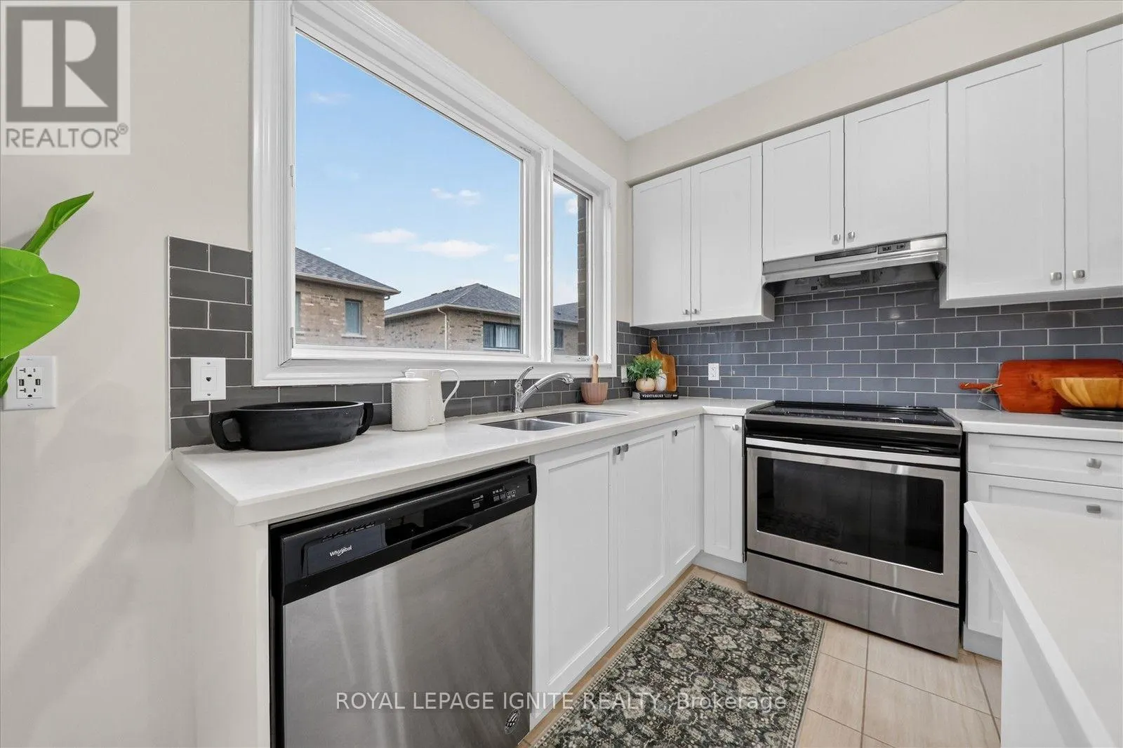 2637 CERISE MANOR COURT