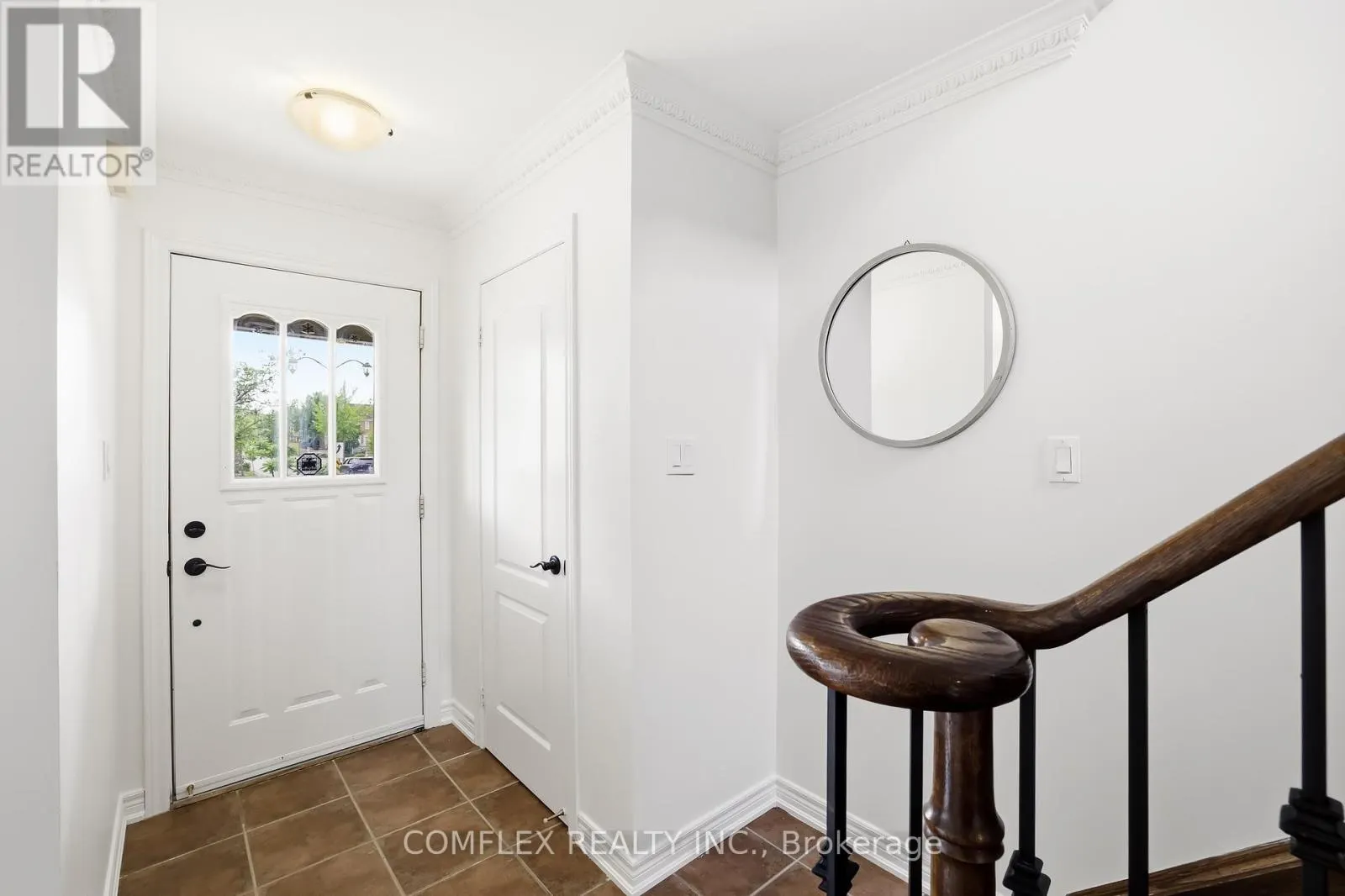 2 ARMITAGE CRESCENT