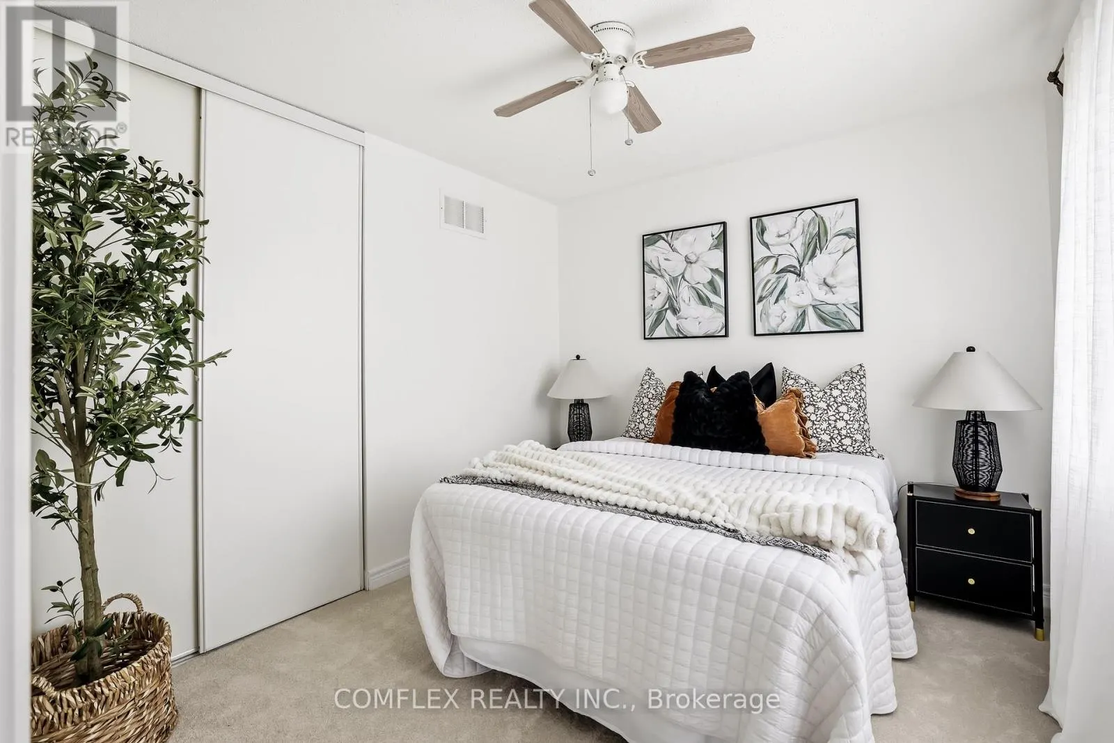 2 ARMITAGE CRESCENT