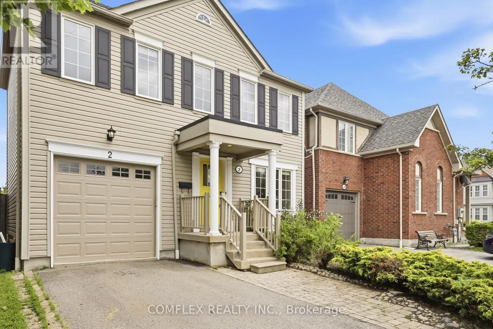 2 ARMITAGE CRESCENT