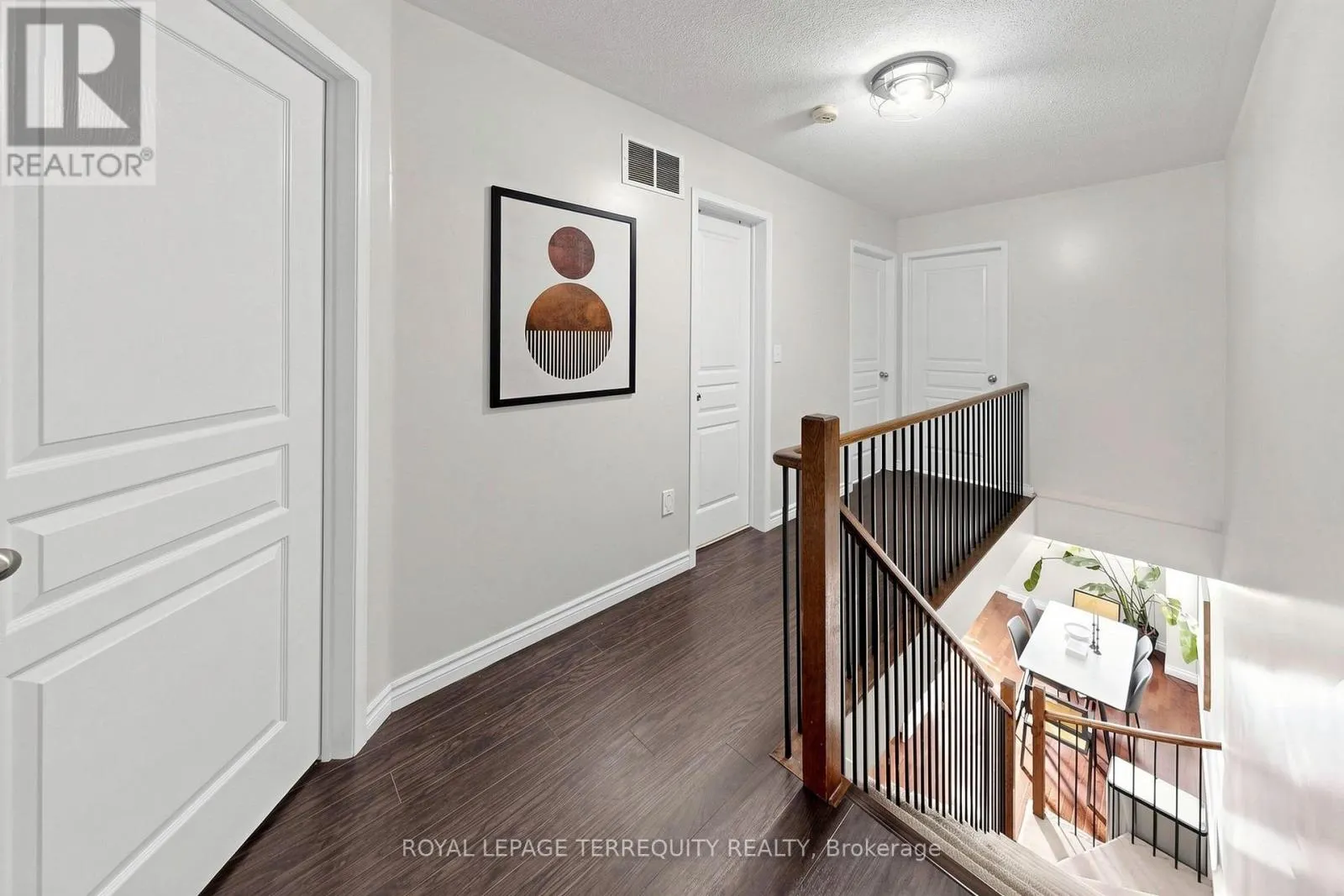 50 - 735 SHEPPARD AVENUE