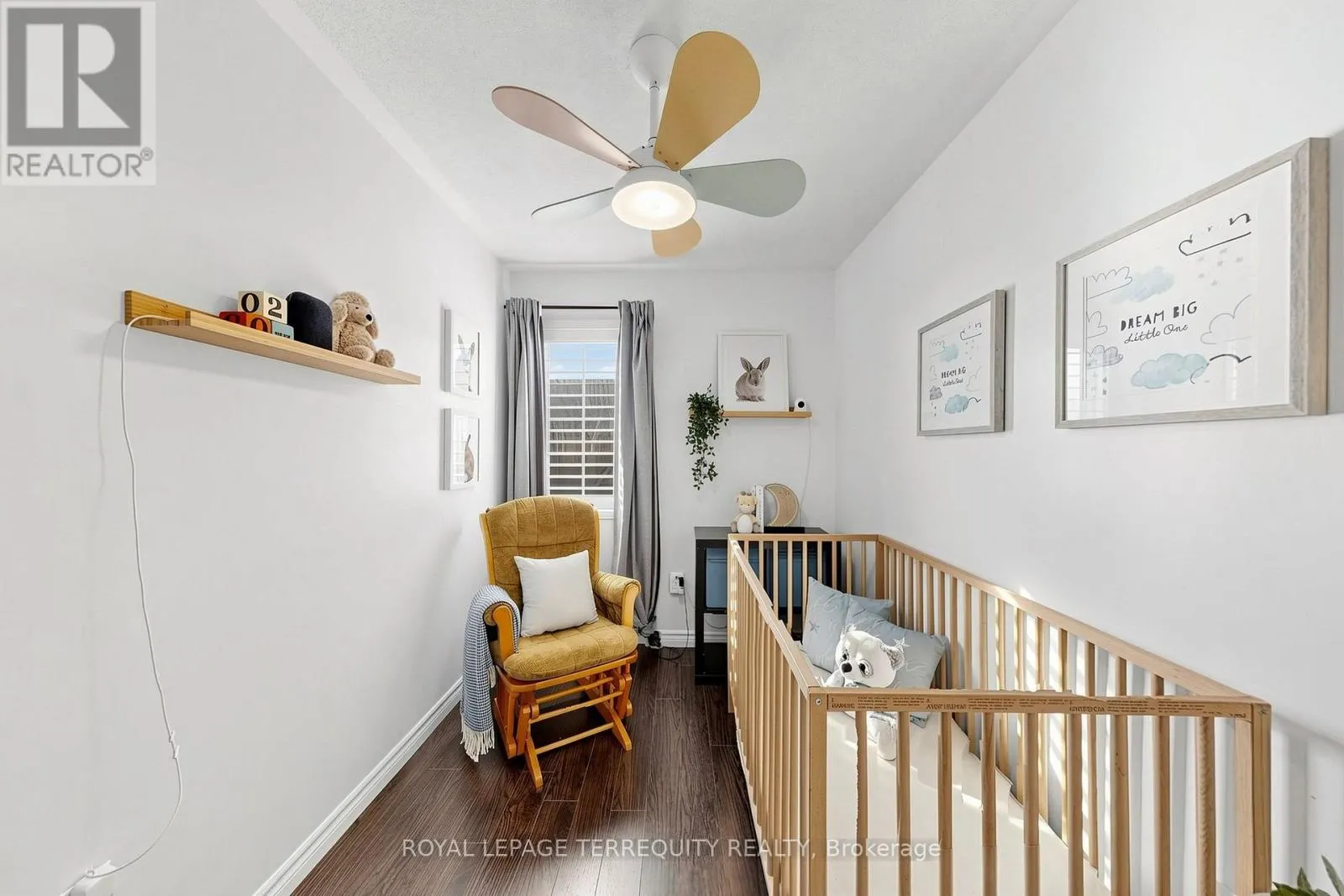 50 - 735 SHEPPARD AVENUE