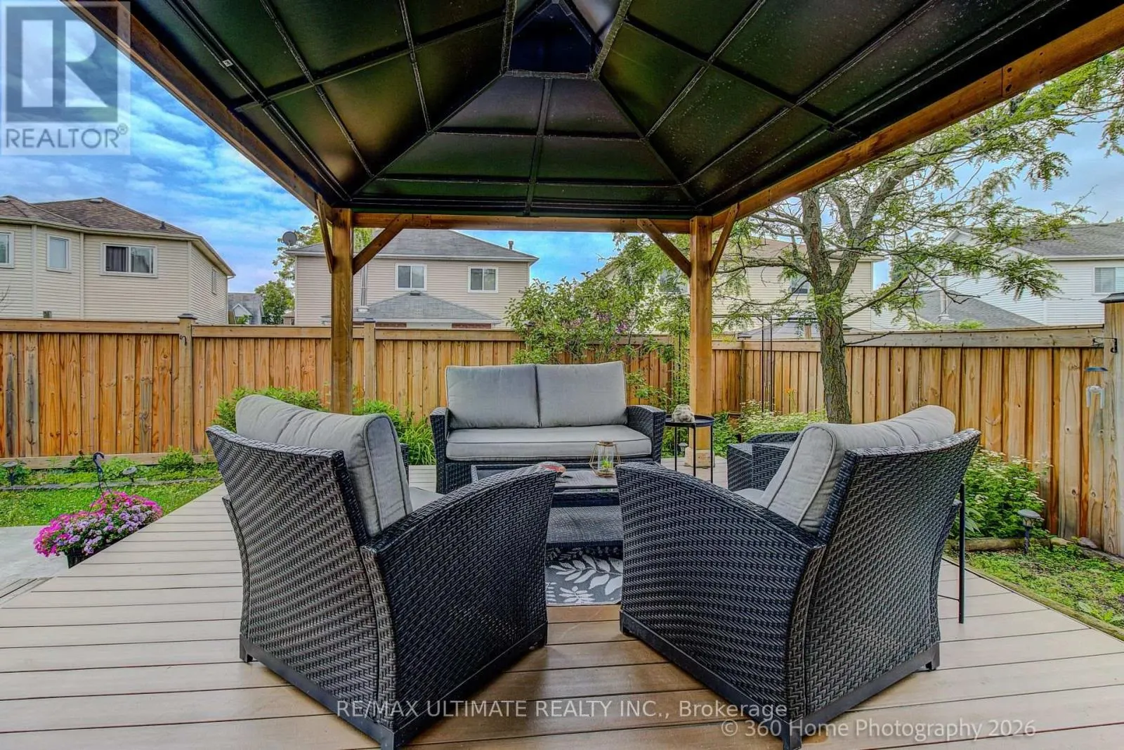 23 WINDHAM CRESCENT